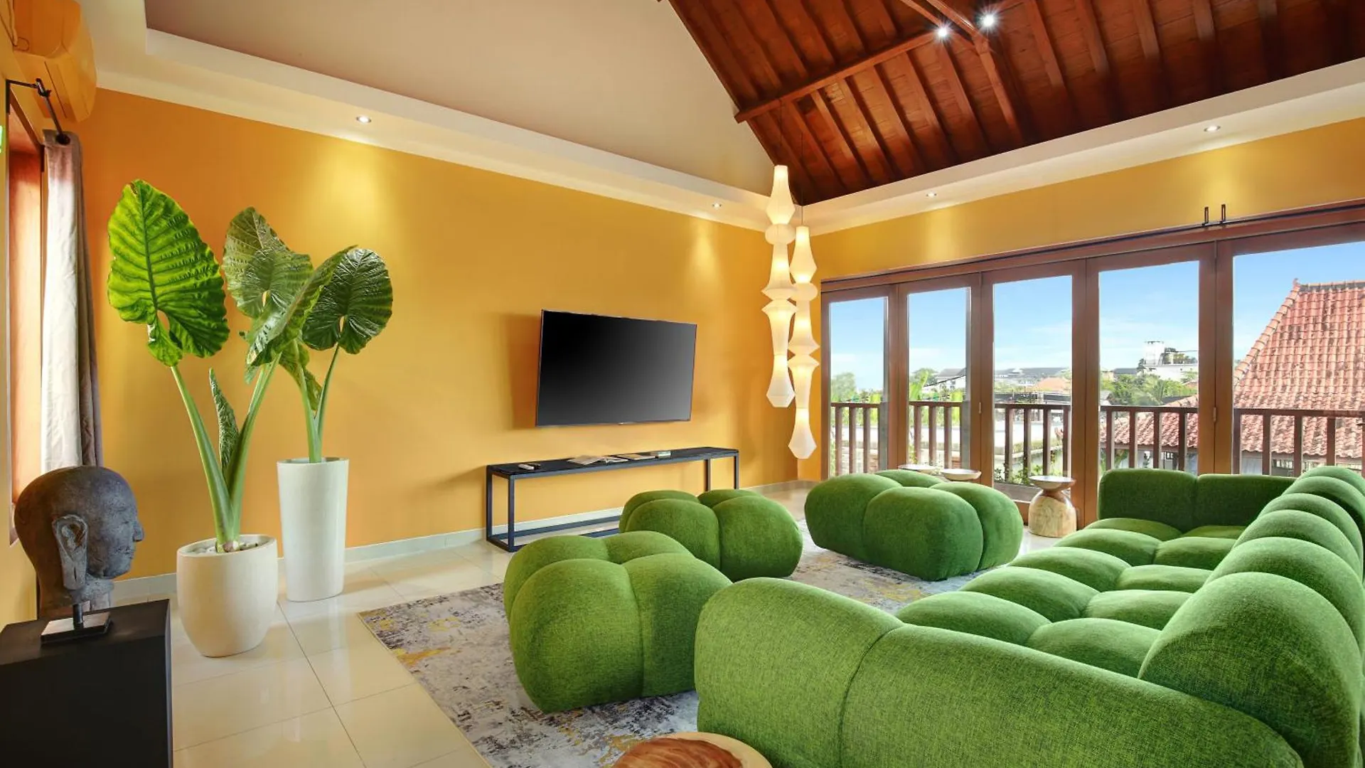 Atlas Xxl Beach Boutique Villa Fully Staffed Daily Breakfast Walking Distance To Berawa Beach Canggu  Canggu (Bali)